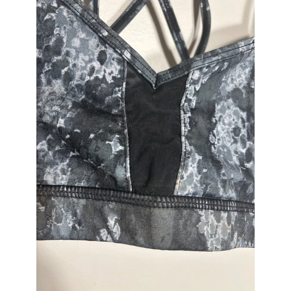 ALO Yoga Camo‎ Print Strappy Sports Bra Black Grey Medium